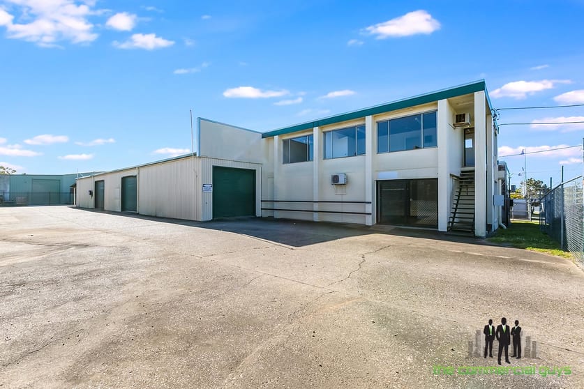 Click to view all images 15 Brewer Street Clontarf QLD 4019 - Image 2