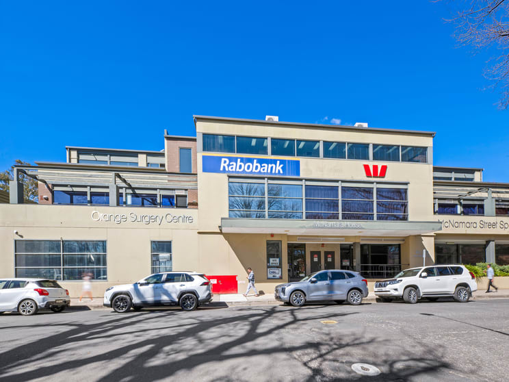 Click to view all images 60-62 McNamara Street Orange NSW 2800 - Image 1