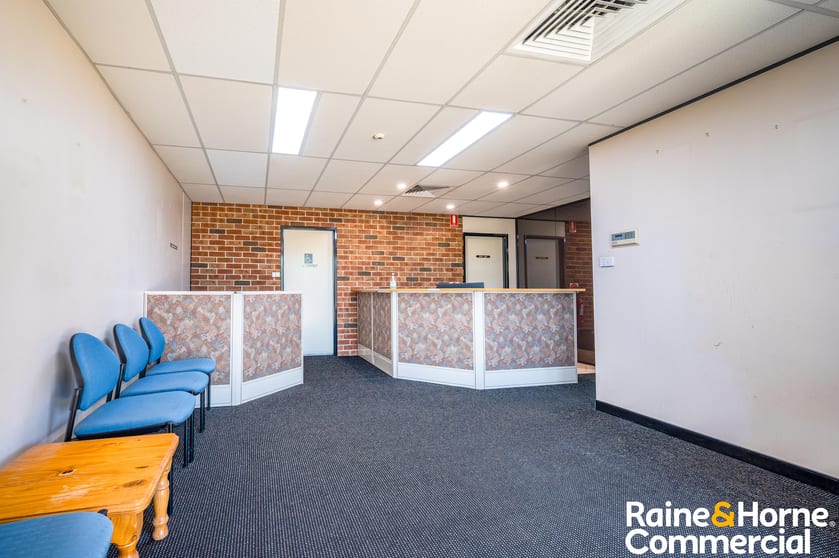 Click to view all images 7 Lincoln Street Minto NSW 2566 - Image 5