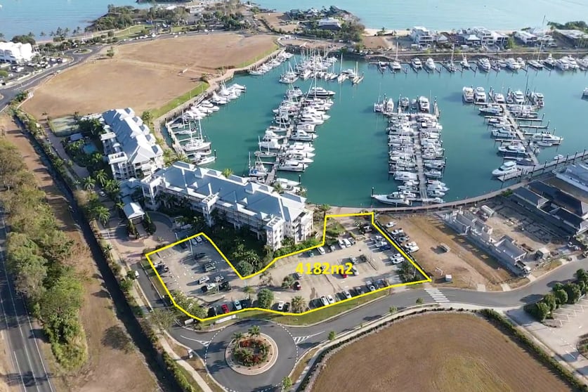 Click to view all images 1-7 The Cove Road Airlie Beach QLD 4802 - Image 2