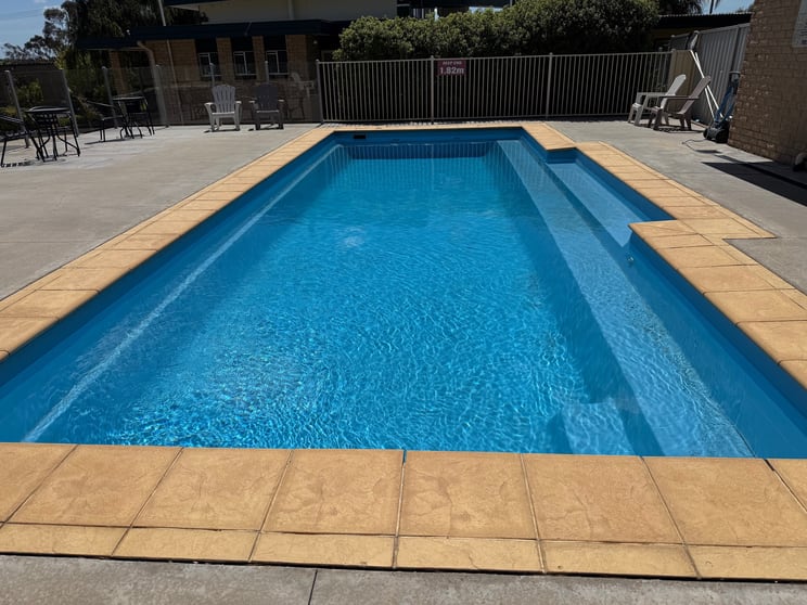 Click to view all images 28 Longfield Street (western Highway) Stawell VIC 3380 - Image 2