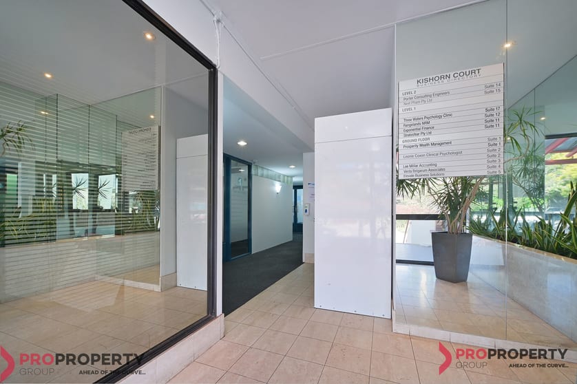 Click to view all images 2/58 Kishorn Road Mount Pleasant WA 6153 - Image 3