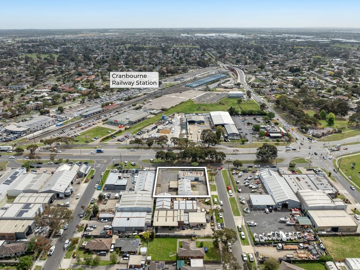 Click to view all images 232 South Gippsland Highway Cranbourne VIC 3977 - Image 3