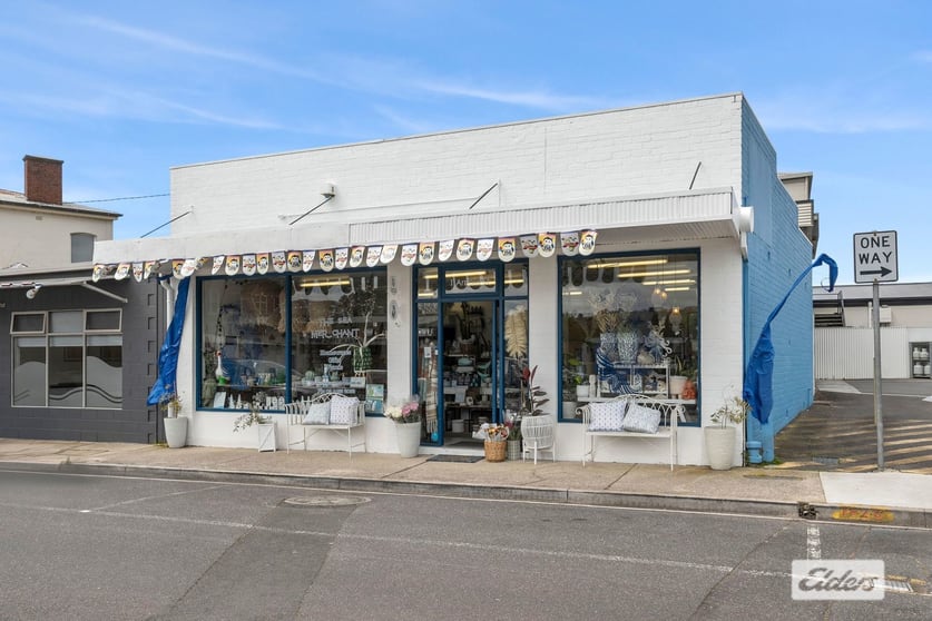 Click to view all images 1 Arnold Street Penguin TAS 7316 - Image 2