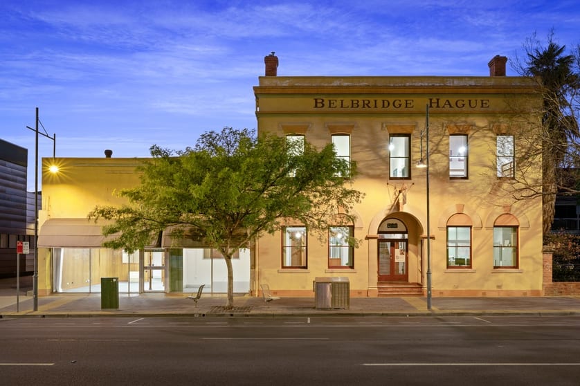 Click to view all images 522-524 Kiewa Street Albury NSW 2640 - Image 1