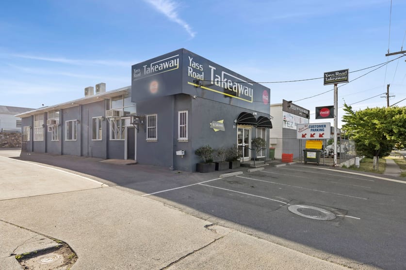 Click to view all images 51 Yass Road Queanbeyan East NSW 2620 - Image 2