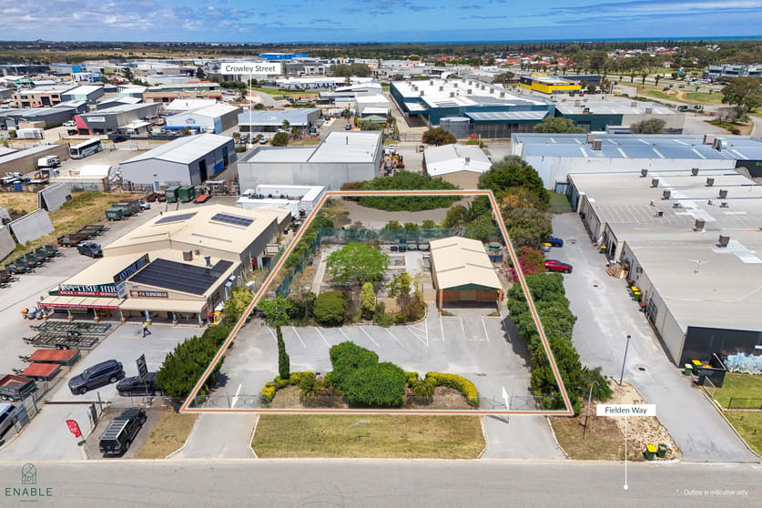 Click to view all images 14 Fielden Way Port Kennedy WA 6172 - Image 1