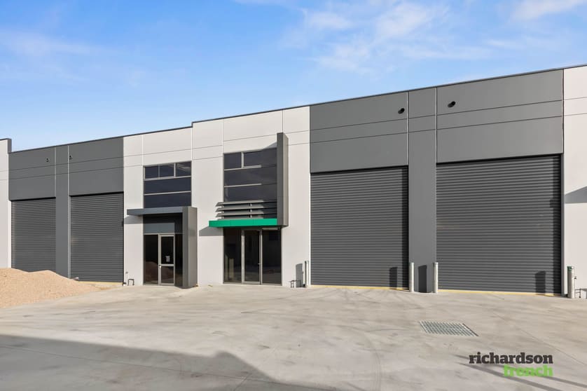 Click to view all images 3, 4, 5 & 6/57 Keys Road Moorabbin VIC 3189 - Image 3
