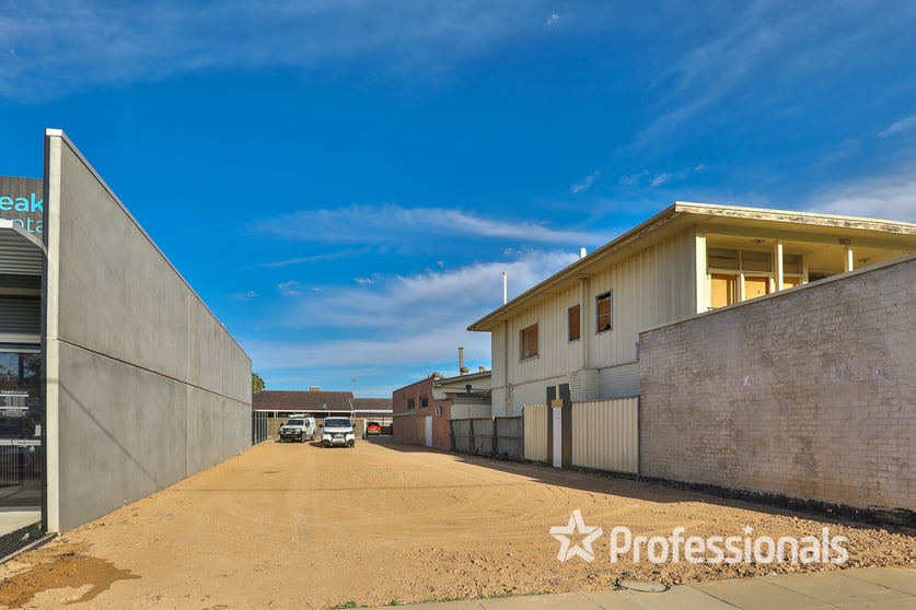 Click to view all images 198A (Lot Deakin Avenue Mildura VIC 3500 - Image 2