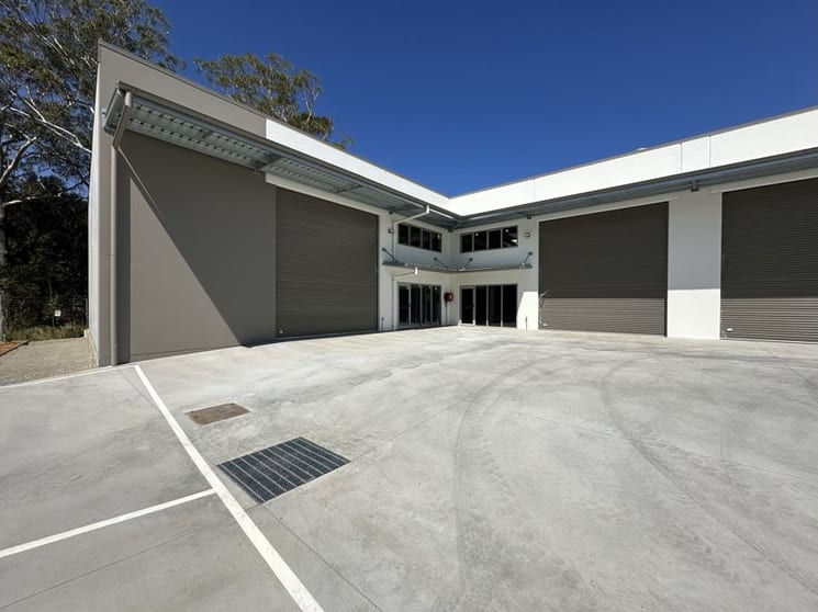 Click to view all images Unit 2/29 Hawke Drive Woolgoolga NSW 2456 - Image 3