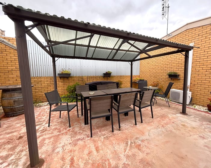Click to view all images 2173 Glenelg Highway Lake Bolac VIC 3351 - Image 3