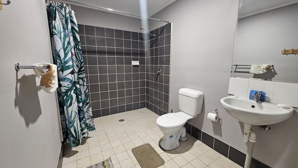 8/11 Lombard Drive Robin Hill NSW 2795 - Image 3