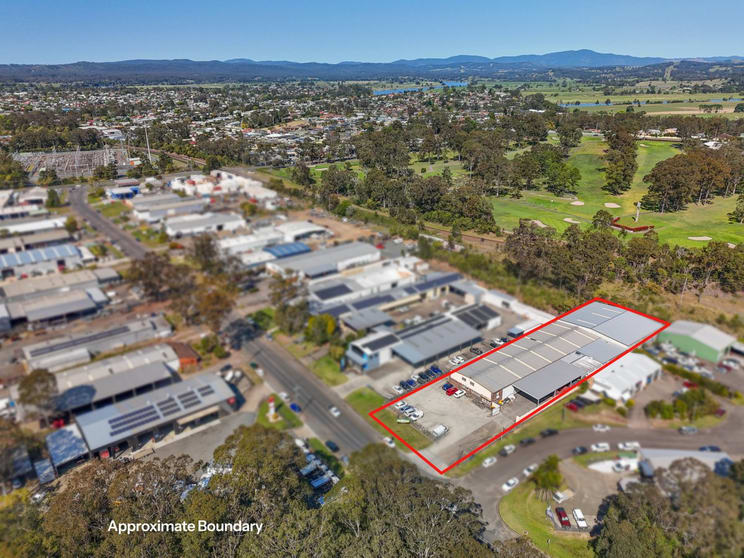 Click to view all images 21 Grey Gum Road Taree NSW 2430 - Image 3