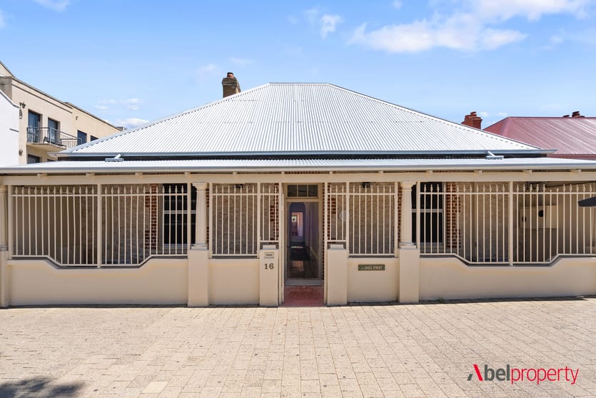 Click to view all images Fremantle WA 6160 - Image 3
