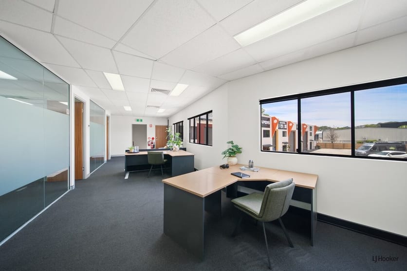 Click to view all images 13 & 14/7 Traders Way Currumbin Waters QLD 4223 - Image 3