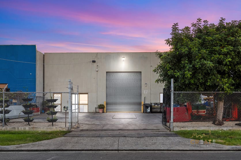 Click to view all images 17 Burwood Avenue Sunshine North VIC 3020 - Image 1