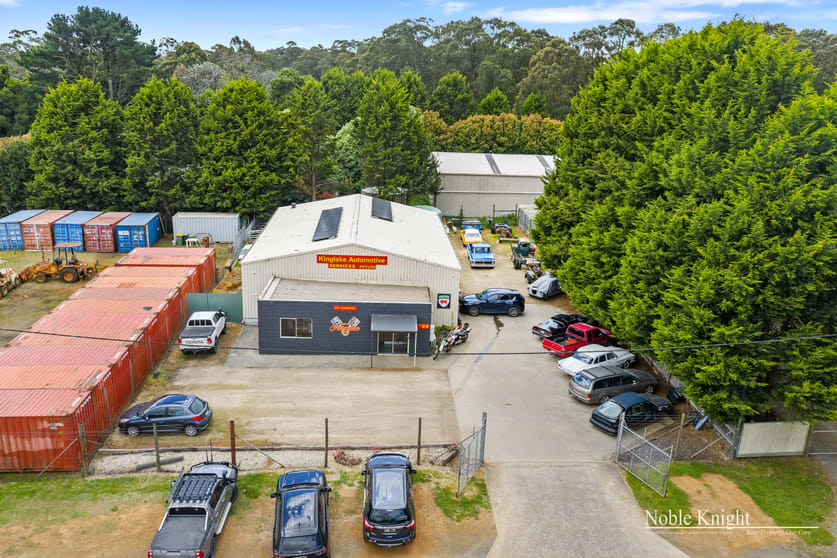 Click to view all images 29 Jorgensen Parade Kinglake West VIC 3757 - Image 2