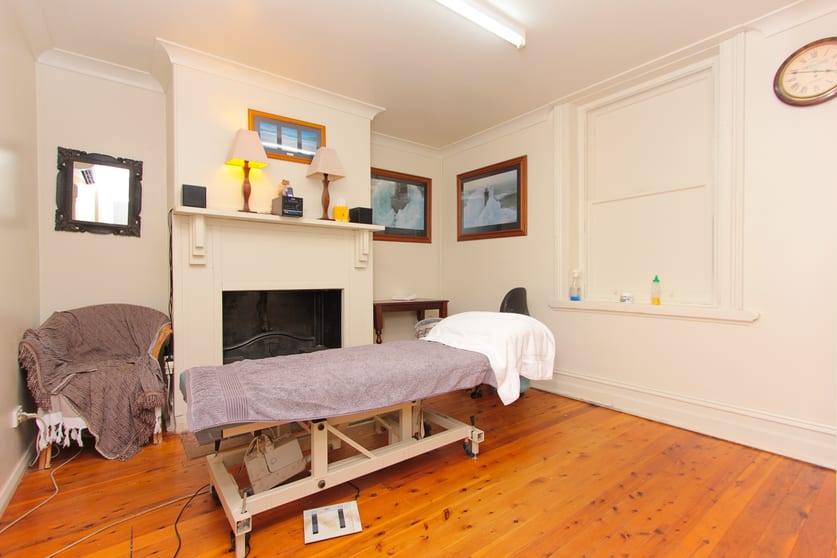 Click to view all images 131 Green Street Lockhart NSW 2656 - Image 3