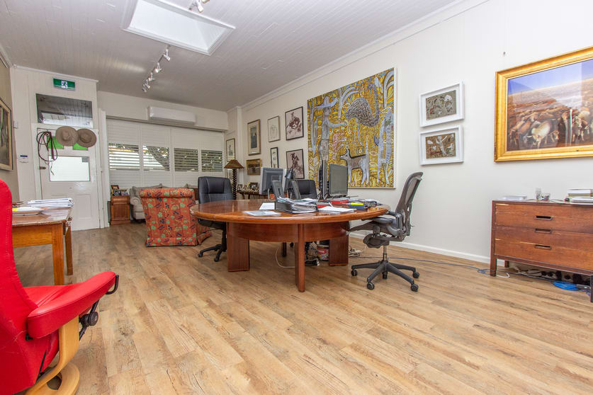 Click to view all images 175 East Street Narrandera NSW 2700 - Image 3