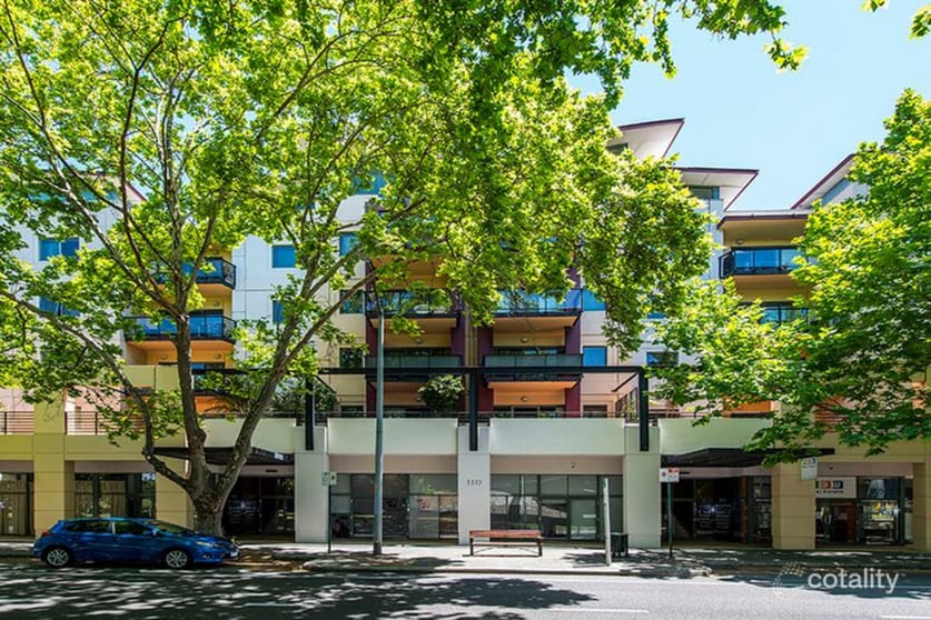 4/110 Mounts Bay Rd. Perth WA 6000 - Image 1