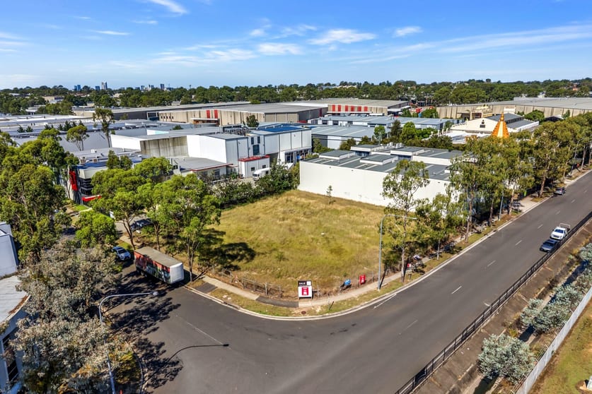 Click to view all images 29 Rose Crescent Auburn NSW 2144 - Image 2