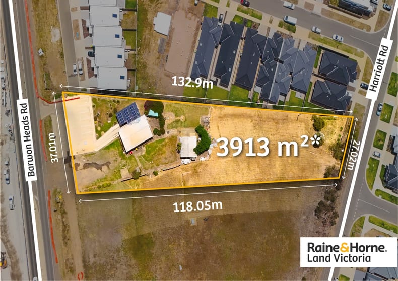 Click to view all images 731-735 BARWON HEADS ROAD Armstrong Creek VIC 3217 - Image 2