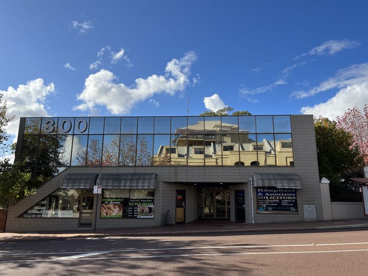 Click to view all images 7/300 Albany Highway Victoria Park WA 6100 - Image 2
