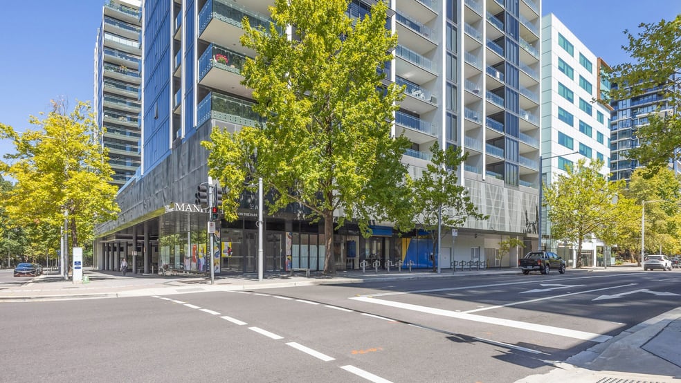 Click to view all images Ground Floor/240 Bunda Street City ACT 2601 - Image 1