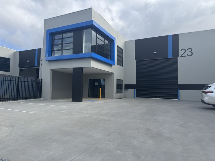 Click to view all images 19 Nexus Road Epping VIC 3076 - Image 2
