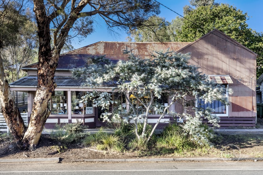 Click to view all images 1/960 Heidelberg Kinglake Road Hurstbridge VIC 3099 - Image 1