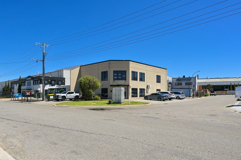 42 Chisholm Crescent Kewdale WA 6105 - Image 1