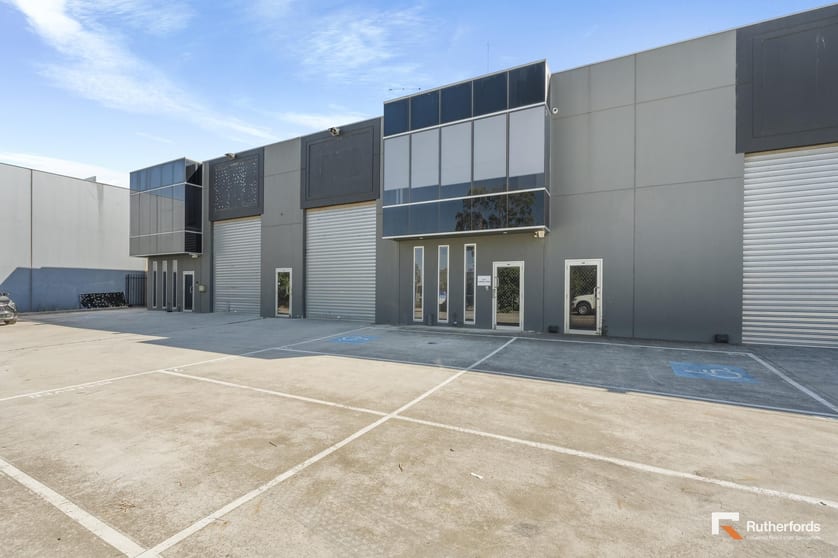 Click to view all images 2/4 Norwest Avenue Laverton North VIC 3026 - Image 2