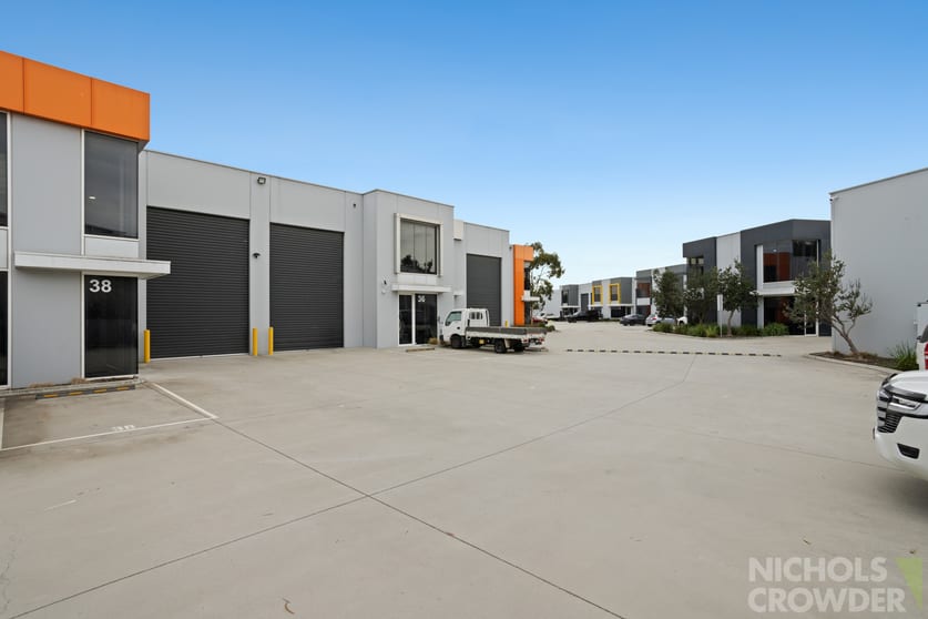 Click to view all images 38 Progress Drive Carrum Downs VIC 3201 - Image 2