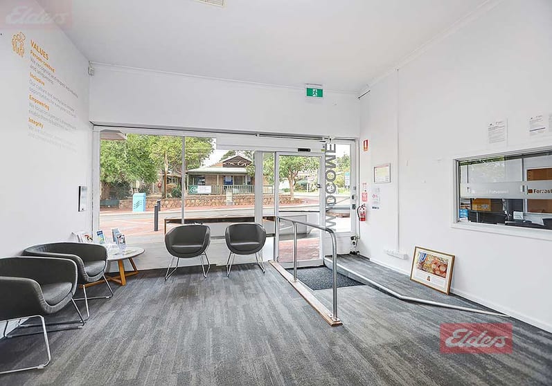 Click to view all images 44 Fortune Street Narrogin WA 6312 - Image 2