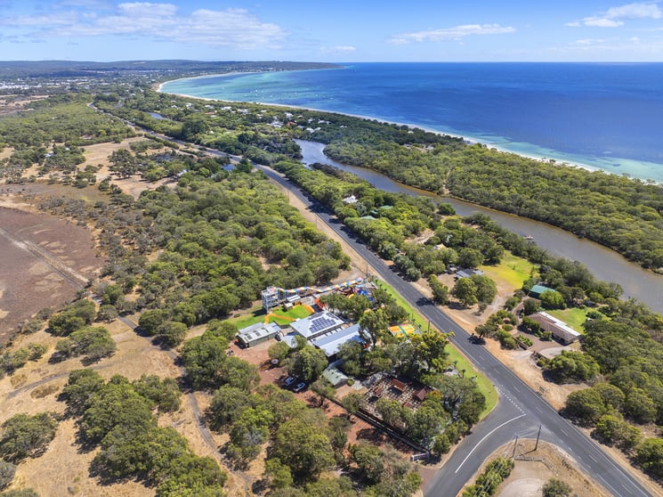 Click to view all images 4 Quindalup Siding Rd Quindalup WA 6281 - Image 2