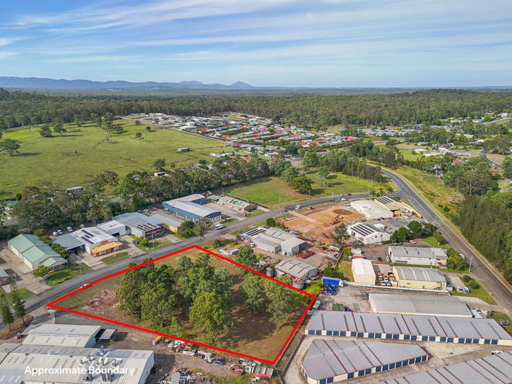 Click to view all images 23 Arkwright Crescent Taree NSW 2430 - Image 2