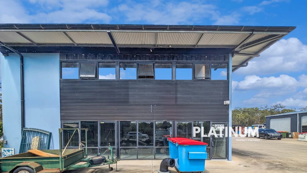 Click to view all images Unit 1/8 Flood Avenue Sussex Inlet NSW 2540 - Image 3