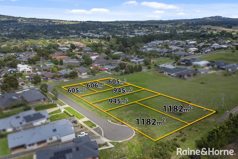 Click to view all images 17 Mckim Road Gisborne VIC 3437 - Image 3