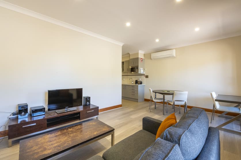 Click to view all images Coober Pedy SA 5723 - Image 3