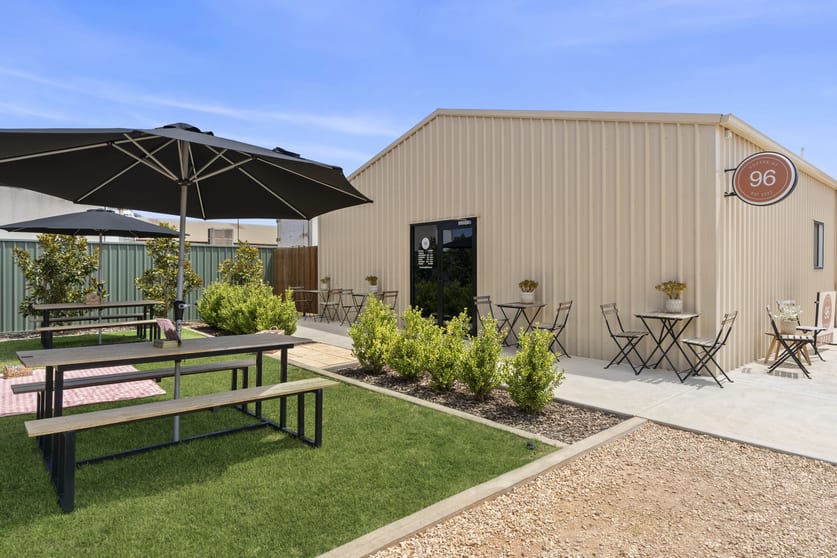 96 Trenerry Avenue Loxton SA 5333 - Image 2
