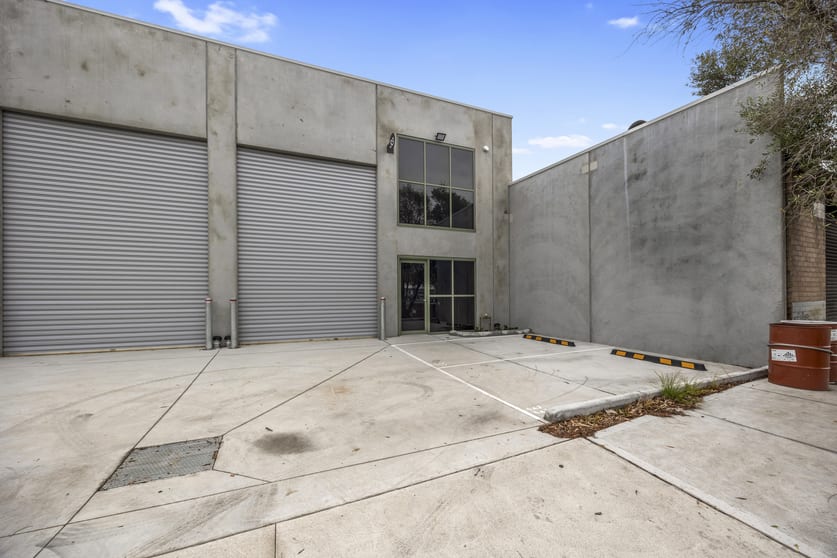 Click to view all images 33 Ramsay Street Spotswood VIC 3015 - Image 1