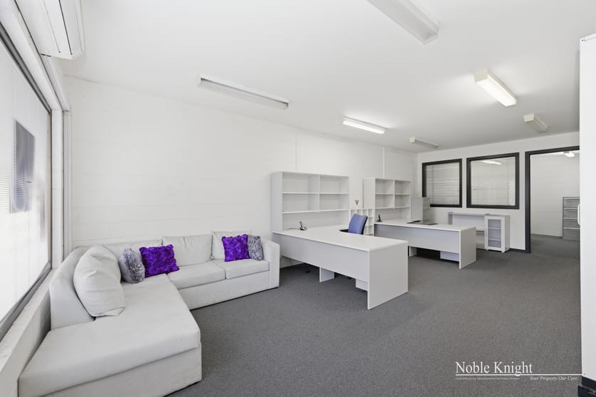 Click to view all images 28 Hardy Street Lilydale VIC 3140 - Image 2