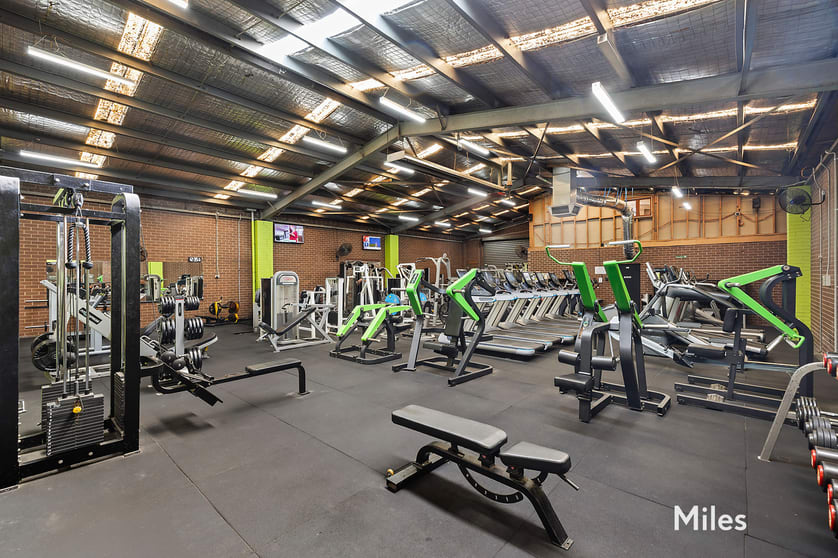 Click to view all images 21 Orr Street Heidelberg Heights VIC 3081 - Image 2