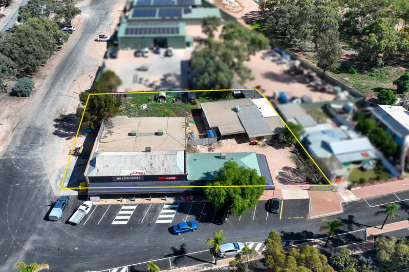 Click to view all images 1-3 Murtho Road Paringa SA 5340 - Image 1