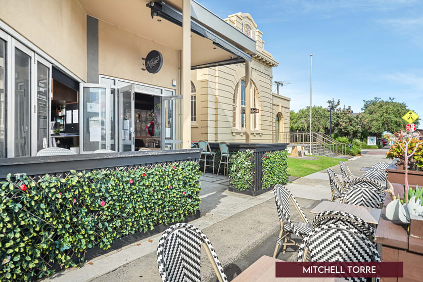 2/4 The Strand Chelsea VIC 3196 - Image 3