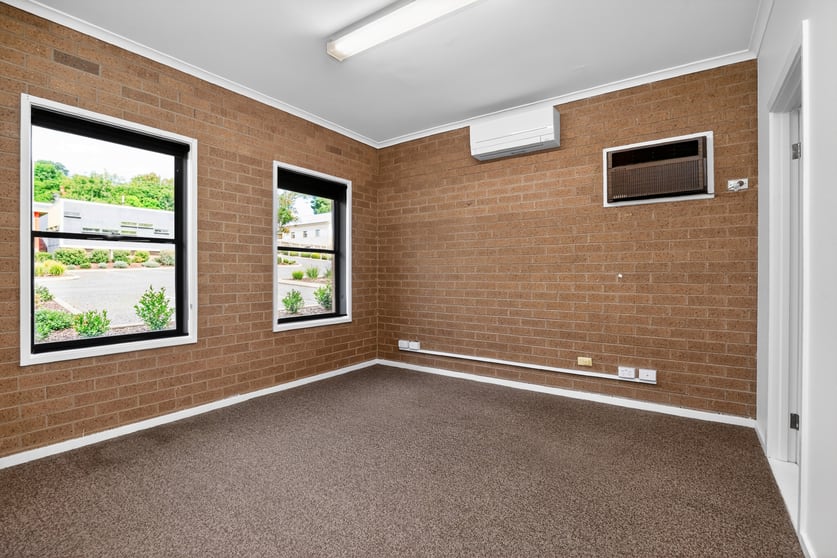 Click to view all images 2A Duke Street Daylesford VIC 3460 - Image 3