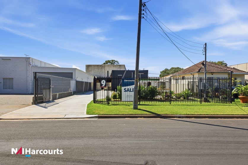9 Louise Avenue Ingleburn NSW 2565 - Image 3