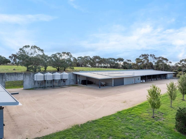 Click to view all images 504 Sidonia Road Sidonia VIC 3444 - Image 5