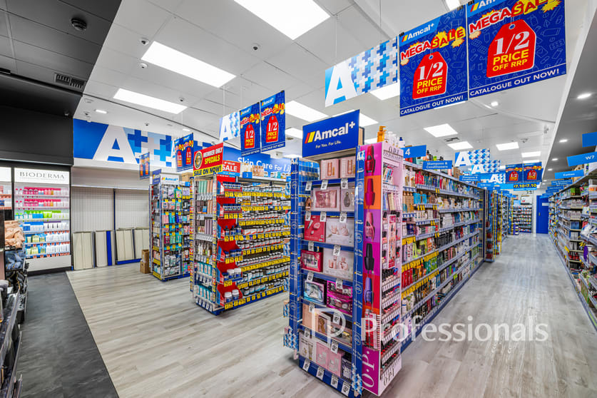 Click to view all images 69 Langtree Avenue Mildura VIC 3500 - Image 3