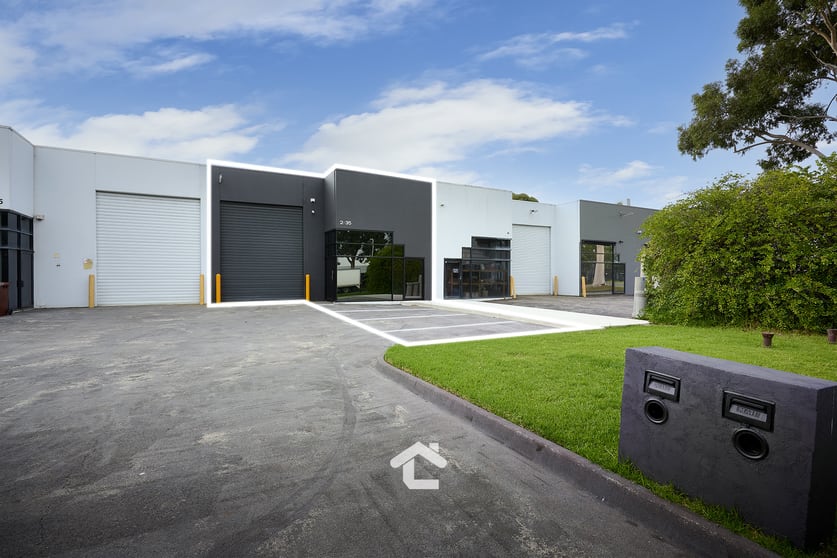 Click to view all images 2/35 Gilbert Park Drive Knoxfield VIC 3180 - Image 2